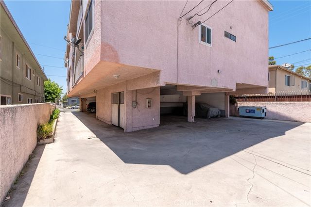 912 S Ash Avenue 1, Inglewood, CA 90301