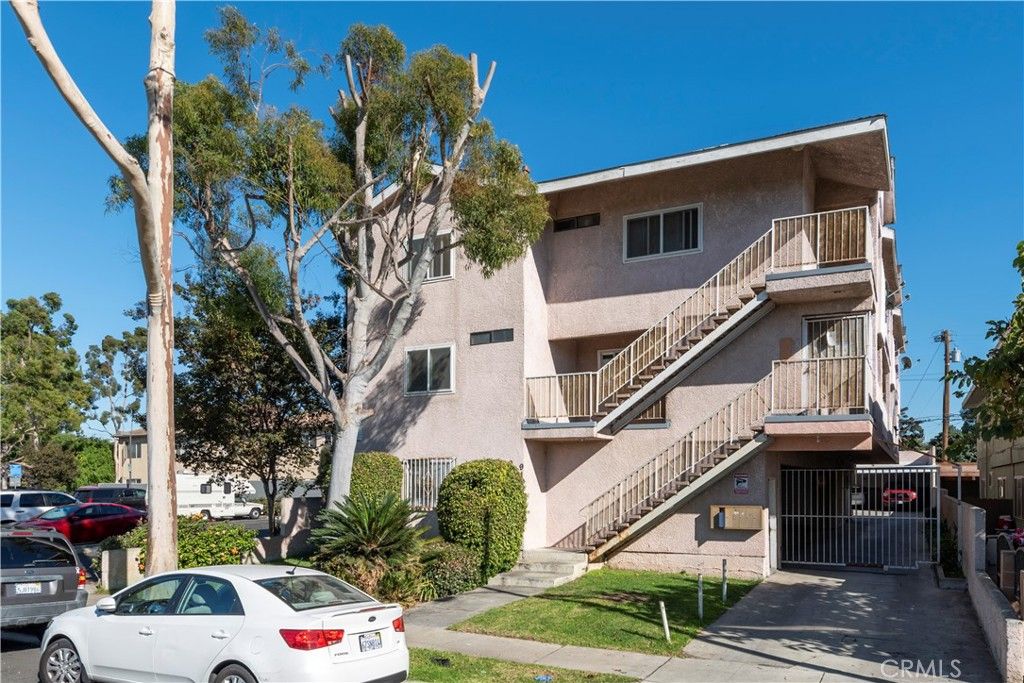 912 S Ash Avenue 1, Inglewood, CA 90301
