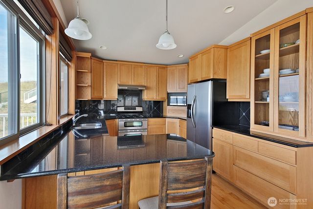 719 Fort Ebey Road, Coupeville, WA 98239