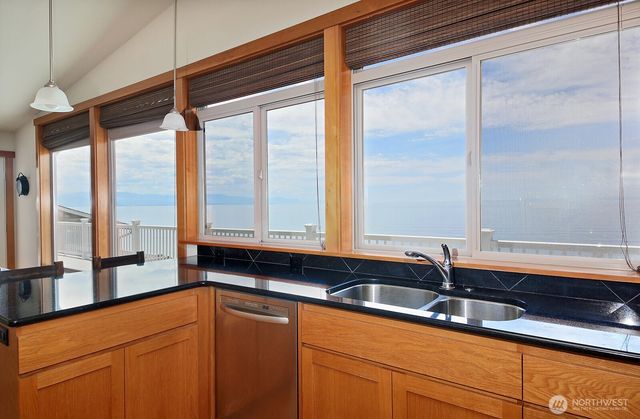 719 Fort Ebey Road, Coupeville, WA 98239