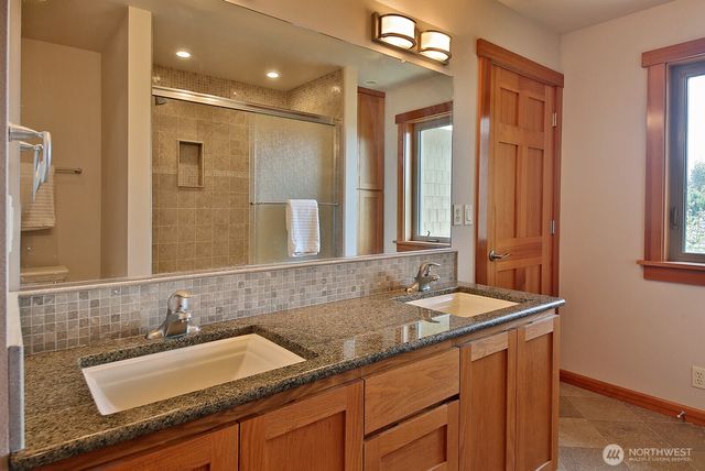 719 Fort Ebey Road, Coupeville, WA 98239
