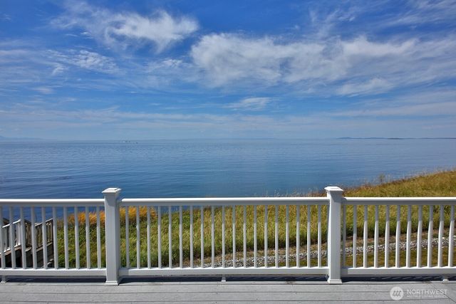 719 Fort Ebey Road, Coupeville, WA 98239