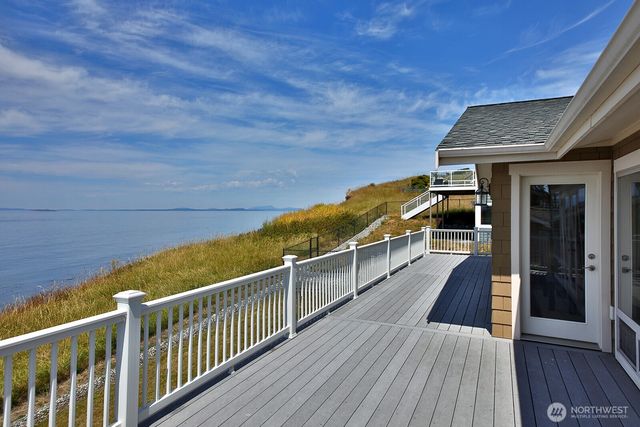 719 Fort Ebey Road, Coupeville, WA 98239
