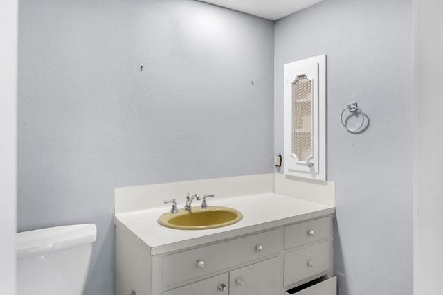 124 Firebird ST, Lakeway, TX 78734