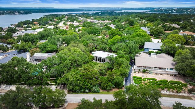 124 Firebird ST, Lakeway, TX 78734