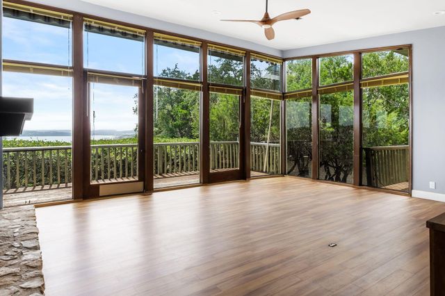 124 Firebird ST, Lakeway, TX 78734