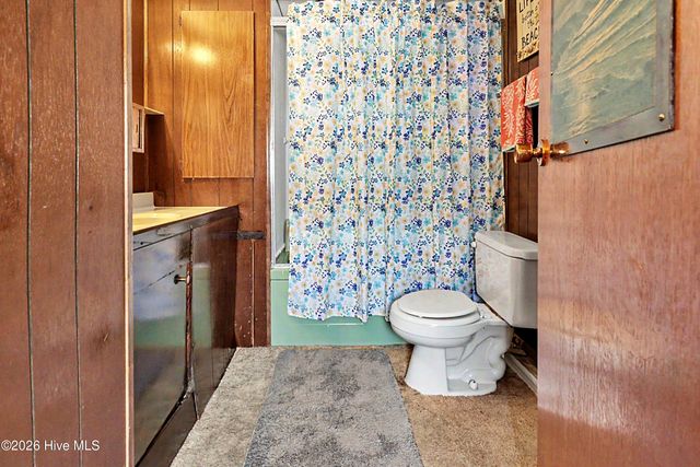 131 NE 75th Street, Oak Island, NC 28465