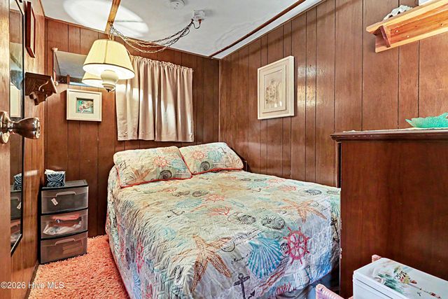 131 NE 75th Street, Oak Island, NC 28465