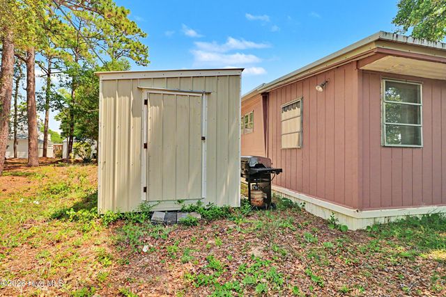 131 NE 75th Street, Oak Island, NC 28465