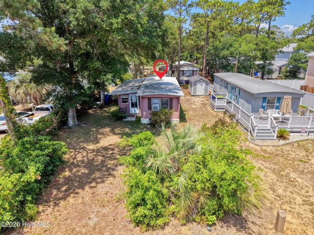 131 NE 75th Street, Oak Island, NC 28465