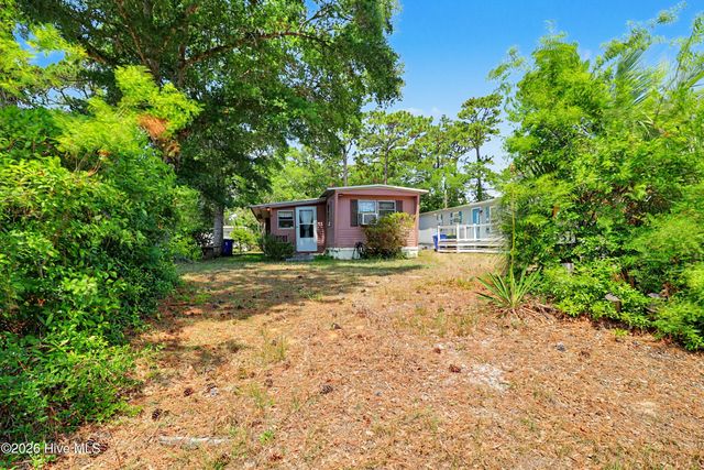 131 NE 75th Street, Oak Island, NC 28465