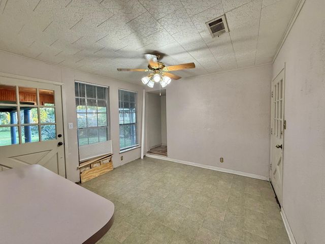 1412 Ithaca Avenue, Nederland, TX 77627