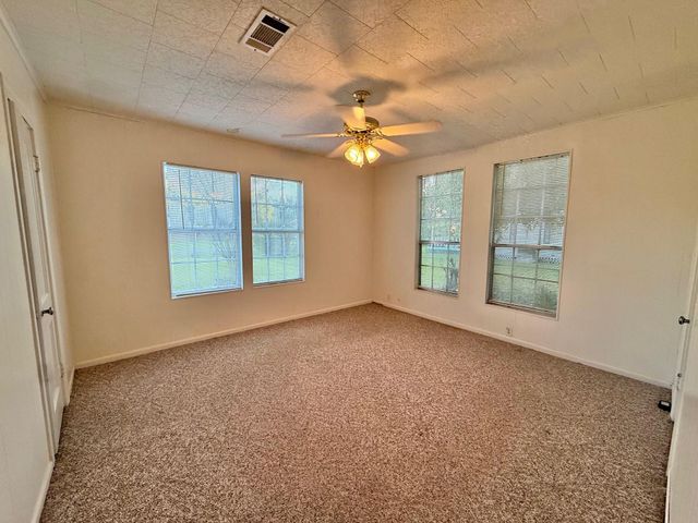 1412 Ithaca Avenue, Nederland, TX 77627