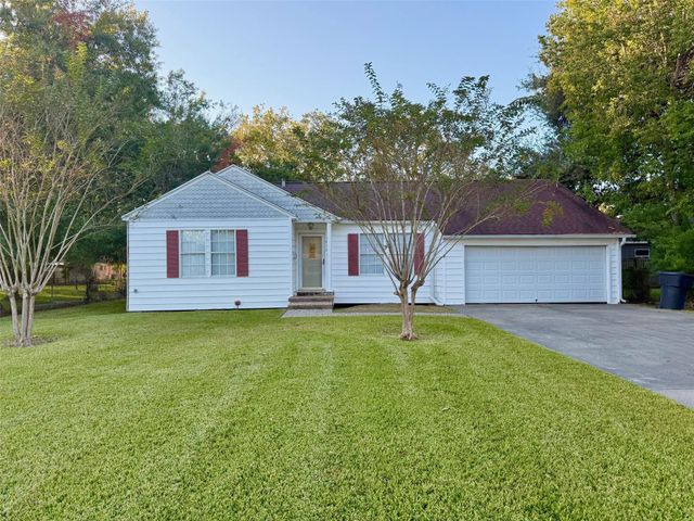 1412 Ithaca Avenue, Nederland, TX 77627