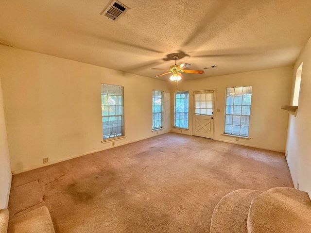 1412 Ithaca Avenue, Nederland, TX 77627