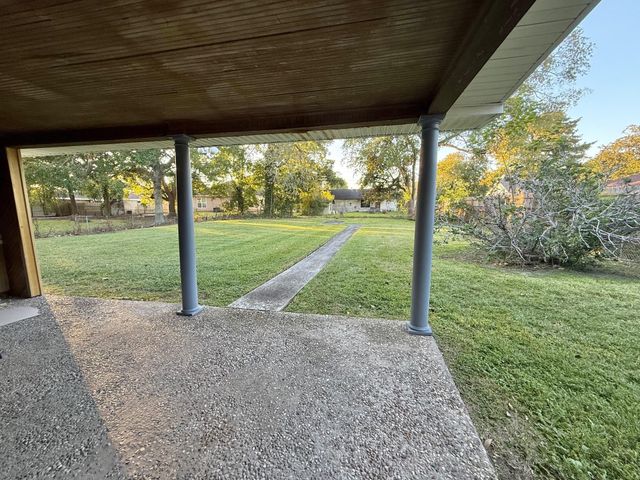 1412 Ithaca Avenue, Nederland, TX 77627