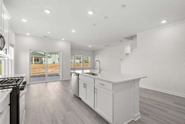 995 Lauryn Oak Loop, Longs, SC 29568