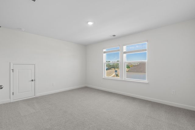 995 Lauryn Oak Loop, Longs, SC 29568