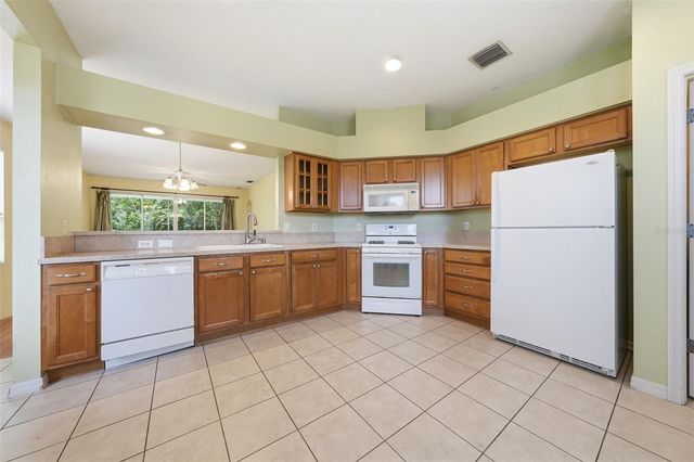 4962 RAINBOW TROUT ROAD, Tavares, FL 32778