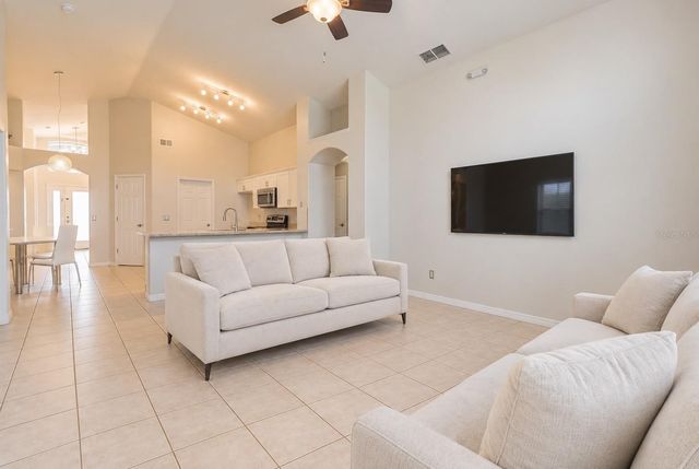 2927 BLOOMING ALAMANDA LOOP, Kissimmee, FL 34747