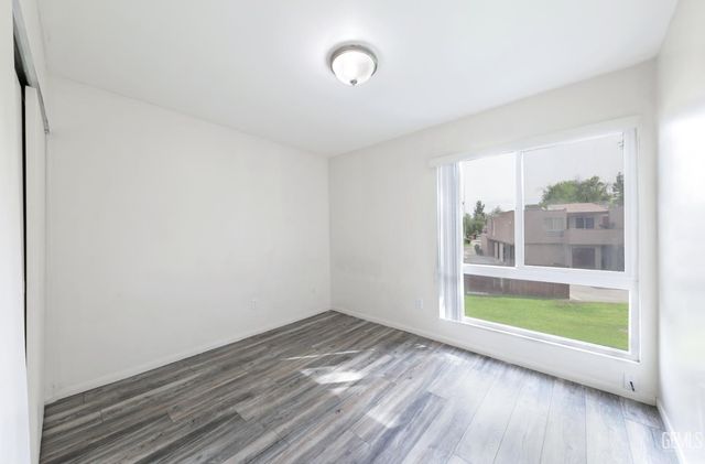 2200 Cedro Court B, Bakersfield, CA 93309