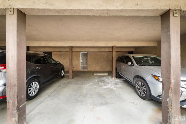 2200 Cedro Court B, Bakersfield, CA 93309