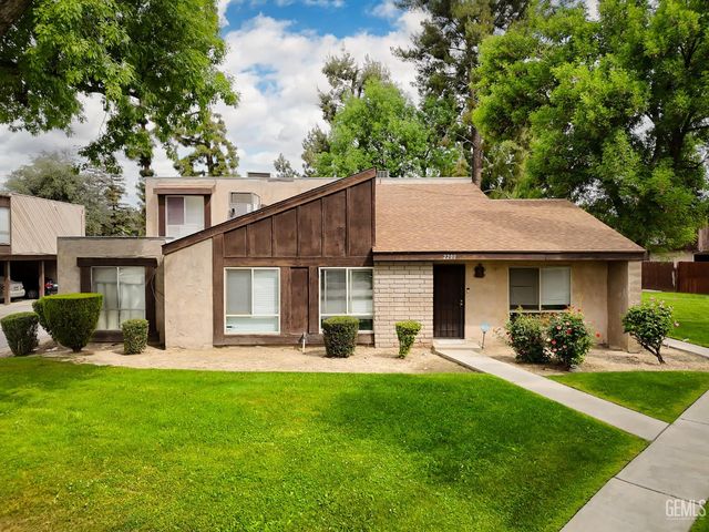 2200 Cedro Court B, Bakersfield, CA 93309