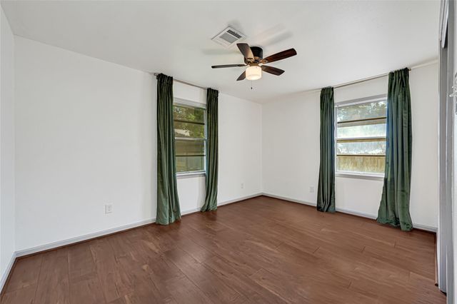 209 W 6th Street, Deer Park, TX 77536