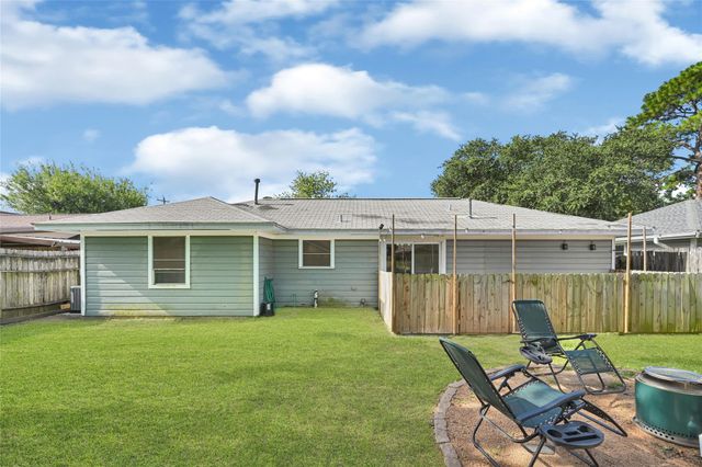 209 W 6th Street, Deer Park, TX 77536