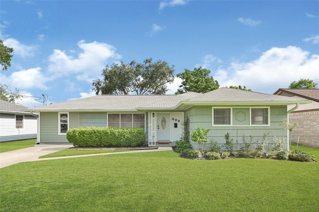 209 W 6th Street, Deer Park, TX 77536