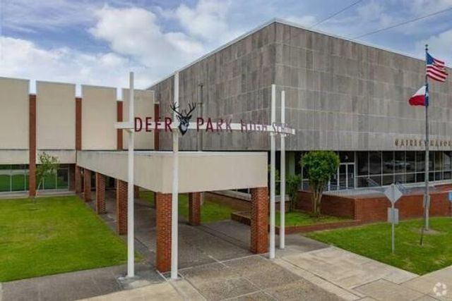 209 W 6th Street, Deer Park, TX 77536