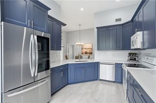 637 Beachwalk CIR E202, Naples, FL 34108