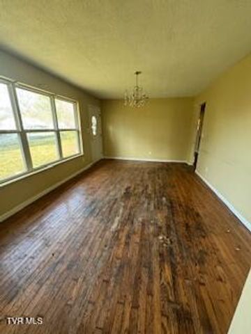 210 Lynn Avenue, Greeneville, TN 37743