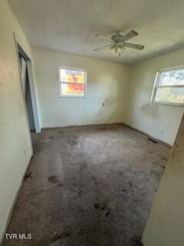 210 Lynn Avenue, Greeneville, TN 37743