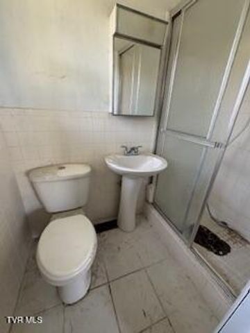 210 Lynn Avenue, Greeneville, TN 37743