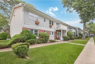 7A Hemlock Drive 65, Bay Shore, NY 11706