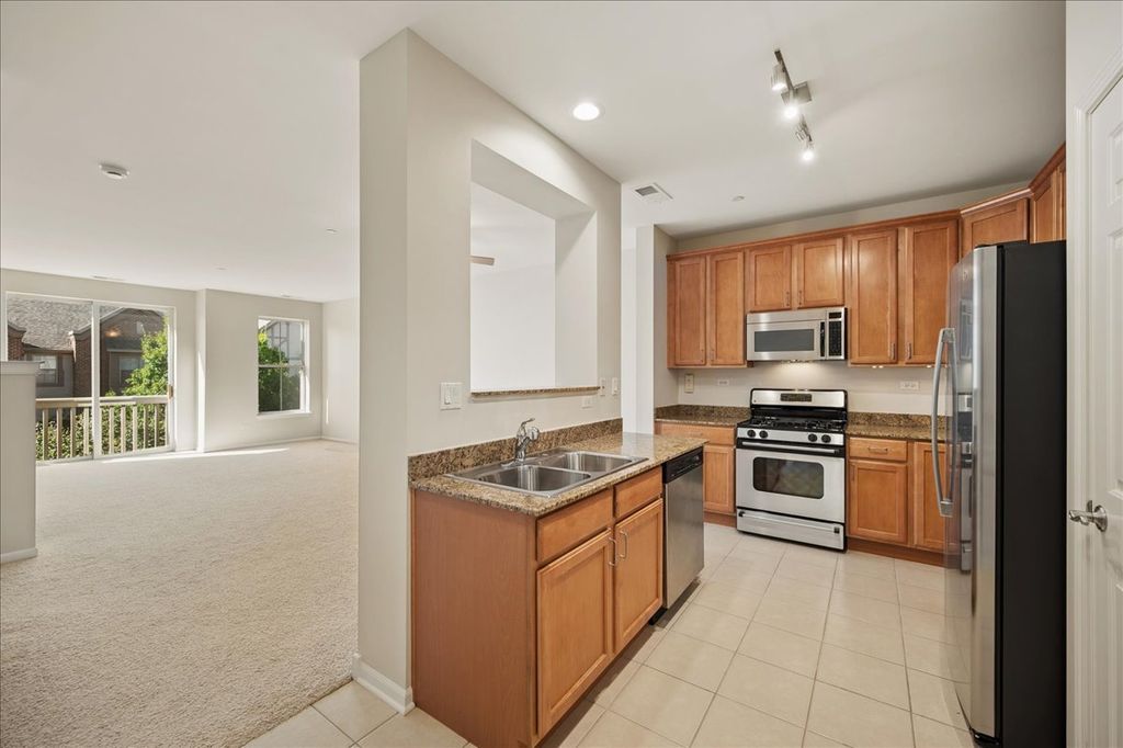 1781 Tudor Lane 204, Northbrook, IL 60062 — photo 4
