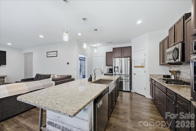 7612 Tanglewood Way, Denver, NC 28037
