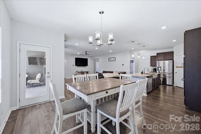 7612 Tanglewood Way, Denver, NC 28037