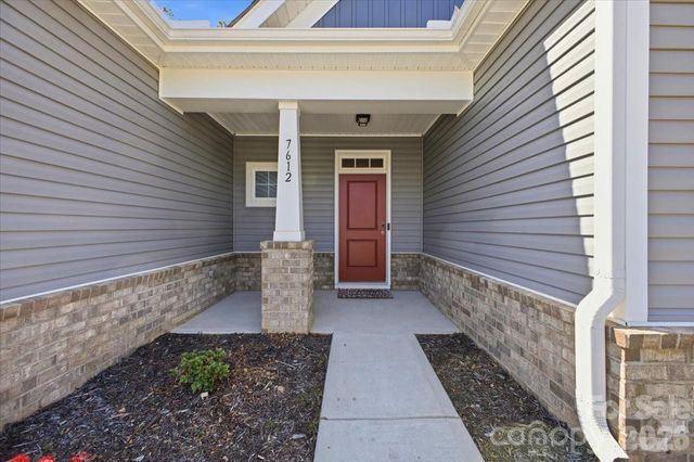 7612 Tanglewood Way, Denver, NC 28037