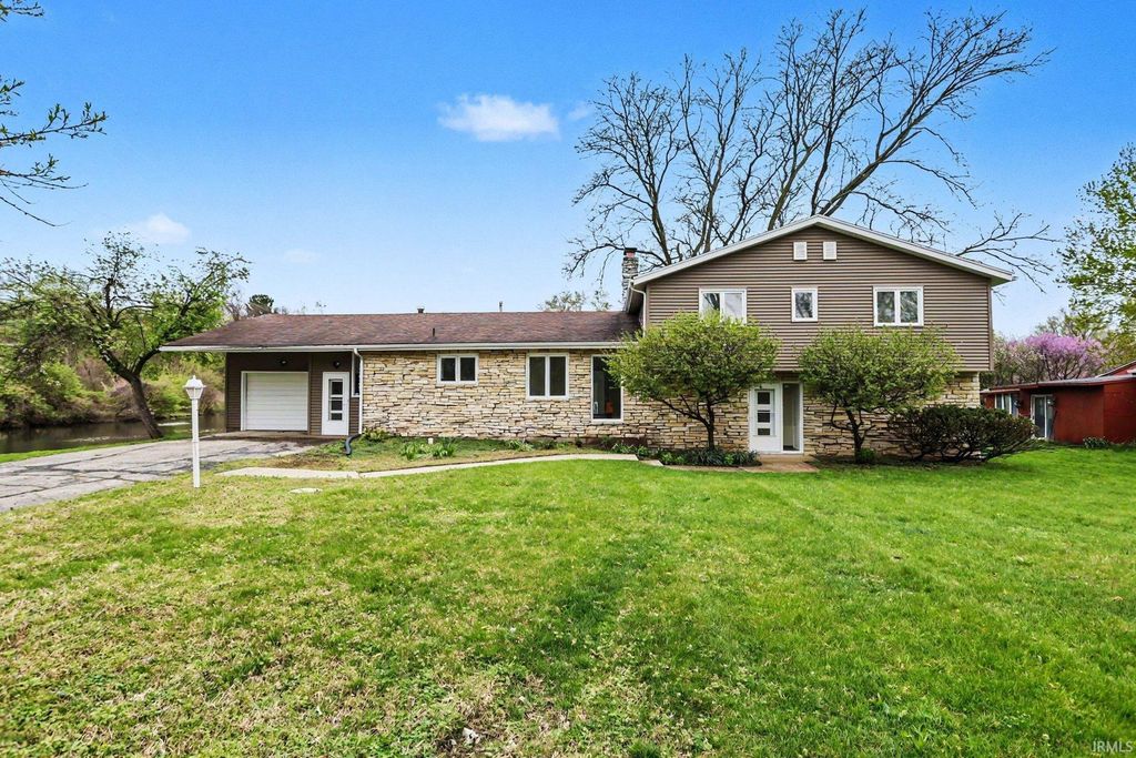 17330 Mcerlain Street, South Bend, IN 46635