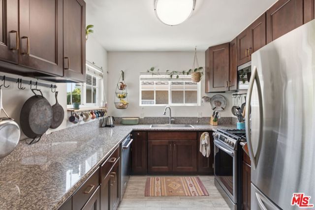 3830 W 59th Street, Los Angeles, CA 90043