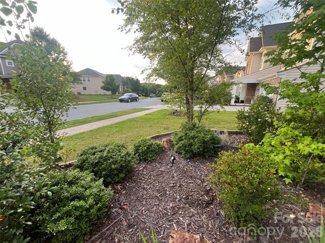 9281 Perseverance Drive, Harrisburg, NC 28075