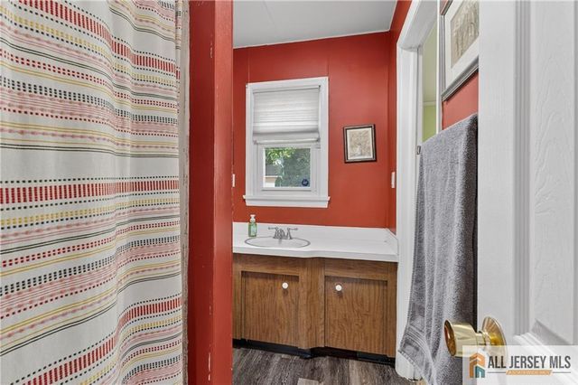 256 Adirondack Avenue, Spotswood, NJ 08884