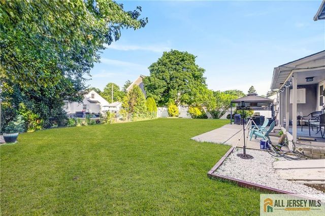 256 Adirondack Avenue, Spotswood, NJ 08884