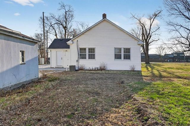 1490 Independence Avenue, Lee's Summit, MO 64086