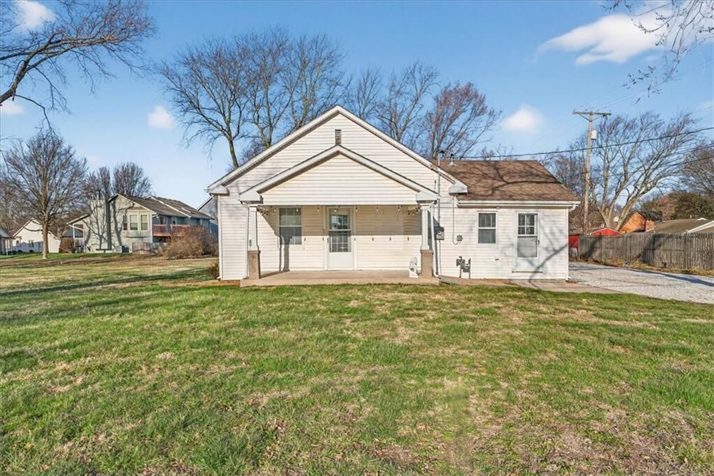 1490 Independence Avenue, Lee's Summit, MO 64086