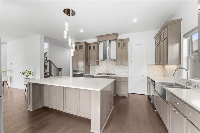 4606 SW Barton Street, Bentonville, AR 72713