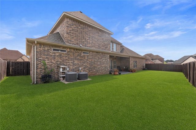 4606 SW Barton Street, Bentonville, AR 72713