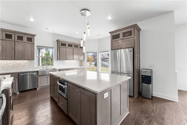 4606 SW Barton Street, Bentonville, AR 72713